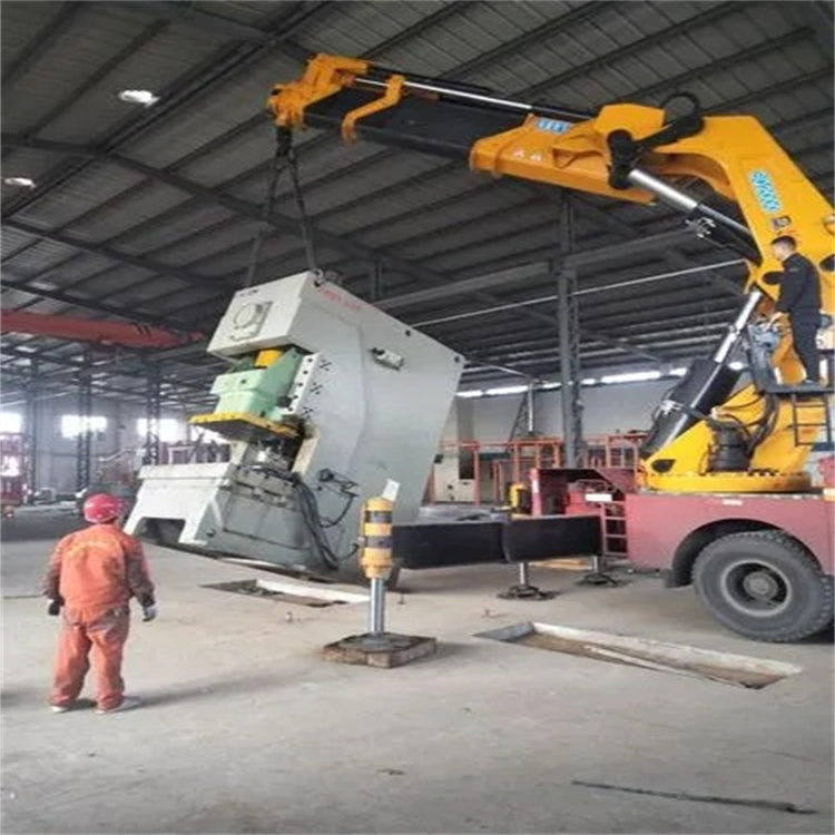 长泰县80吨折臂吊车出租附近电话