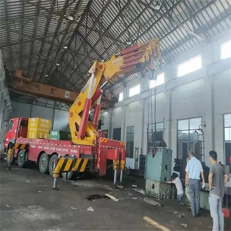 长泰县山区地形租赁哪种吊车最合适？